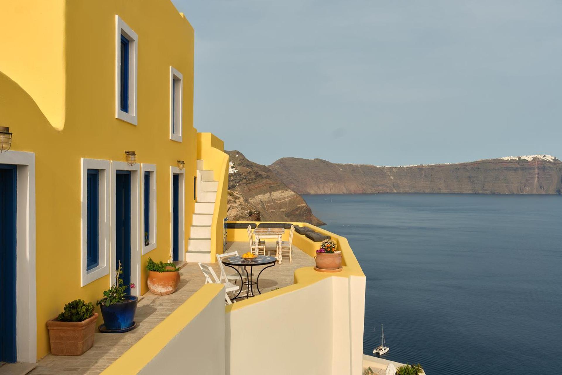 Ilivatos - Elegant Villa On The Caldera'S Edge Ía Eksteriør bilde