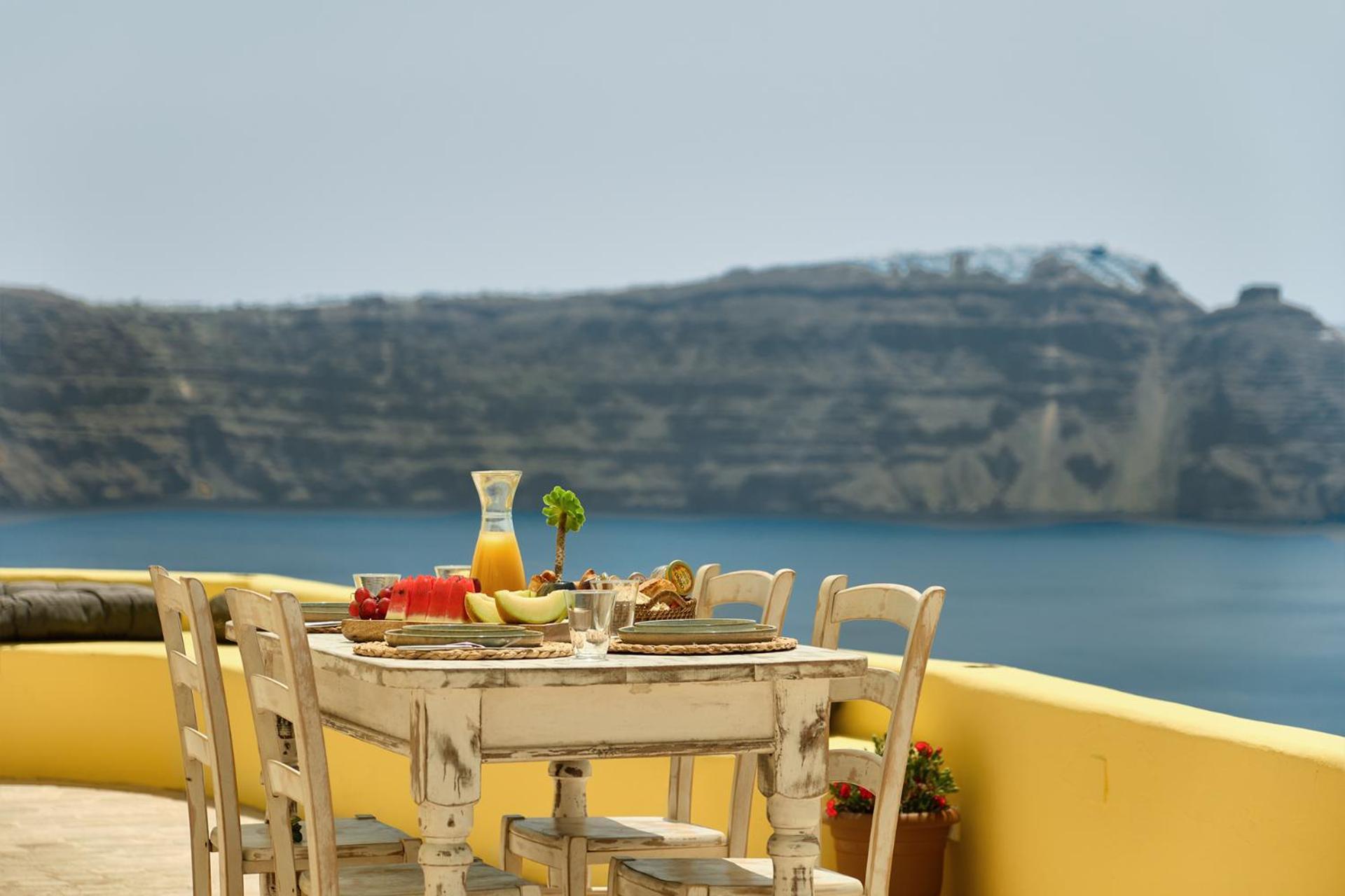 Ilivatos - Elegant Villa On The Caldera'S Edge Ía Eksteriør bilde